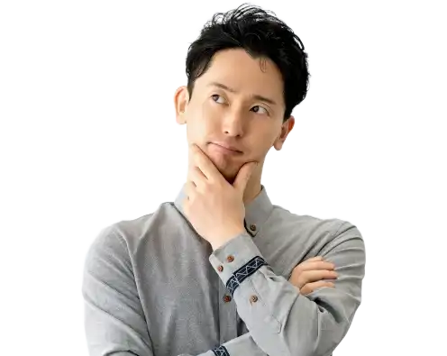 冬の山間住宅の窓際が結露してカビが生えている